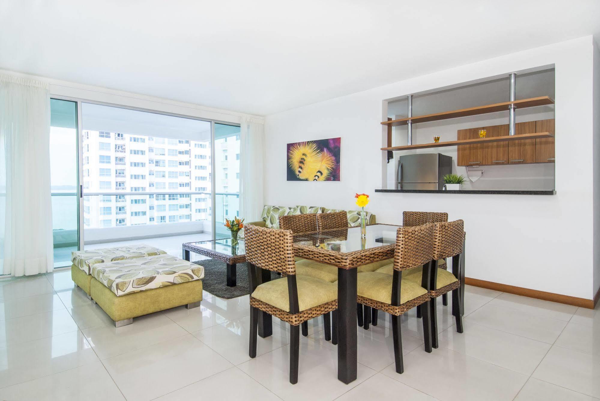 Travelers Orange Apartahotel Cartagena